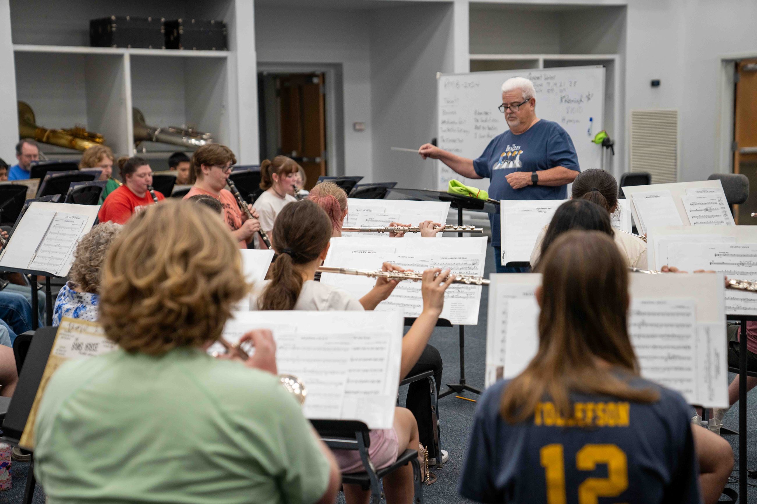 Picture of Paris Municipal Band rehearsing in the Paris Junior High School Band Hall